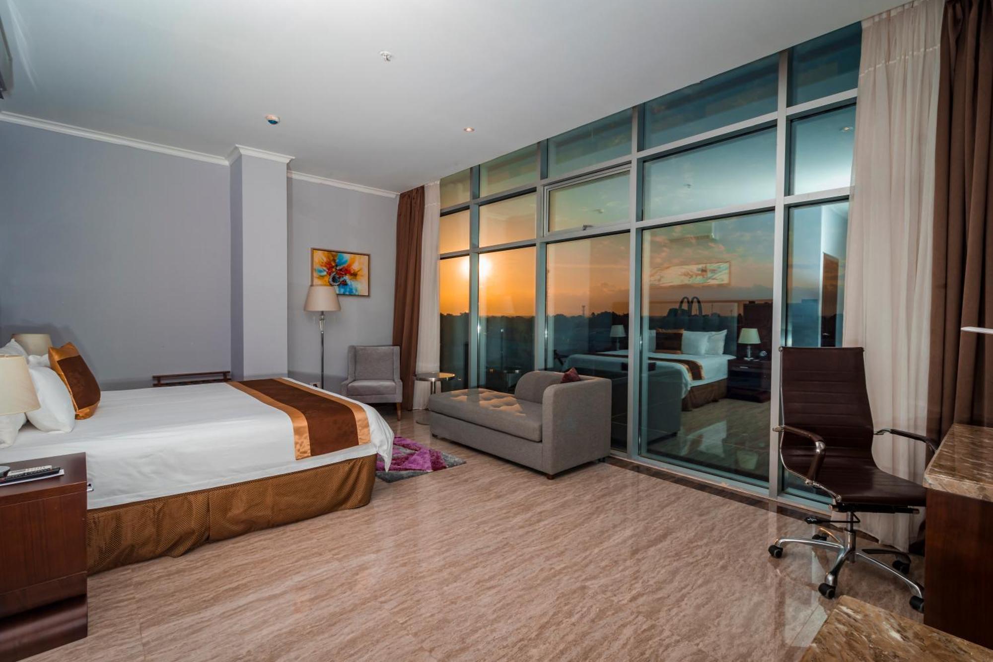 דויד Hotel City Plaza & Suites מראה חיצוני תמונה